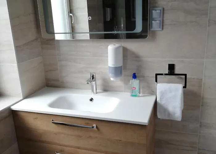 Blue Sapphire Apartment *